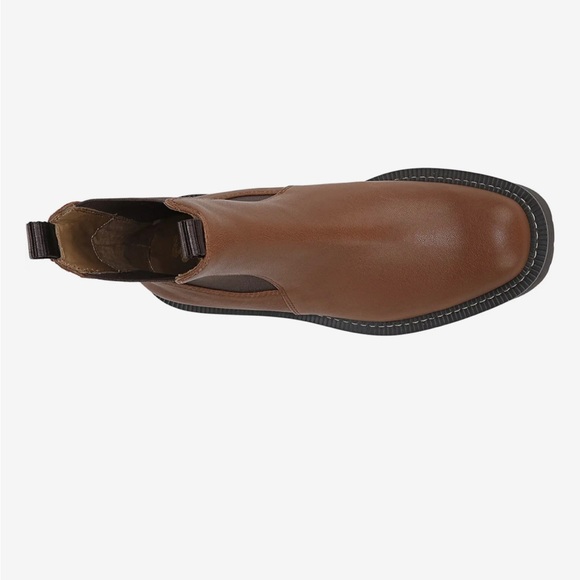 Sam Edelman

Laguna Waterproof Boot - Picture 2 of 5